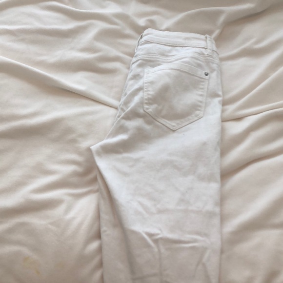 White jeans - Picture 3 of 4